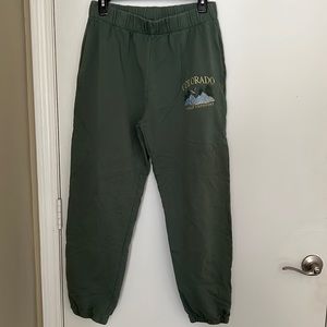 Forever21 olive green joggers/sweatpants in Size L